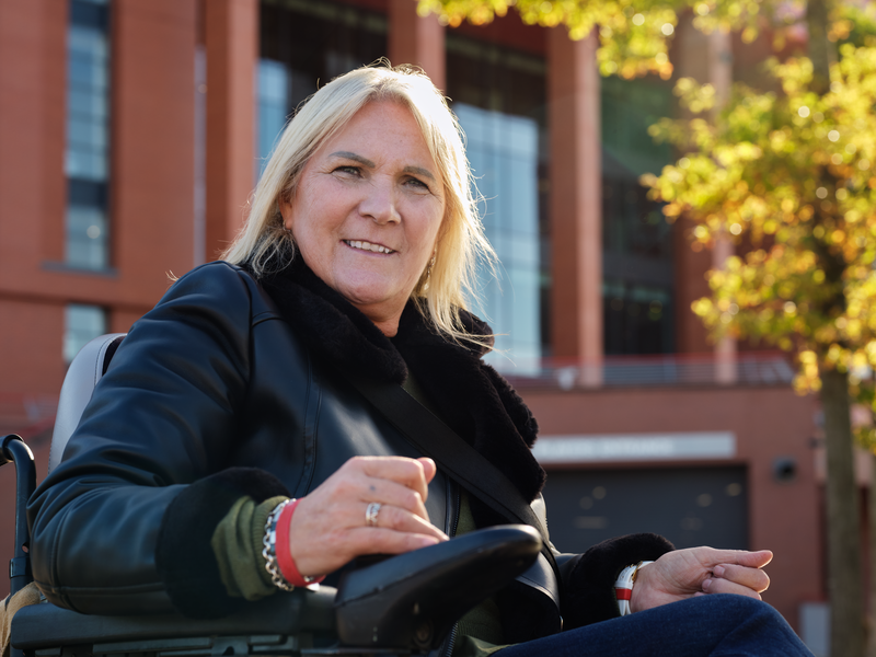 "With Luja, I can empty my bladder without having to adjust the catheter while catheterising."